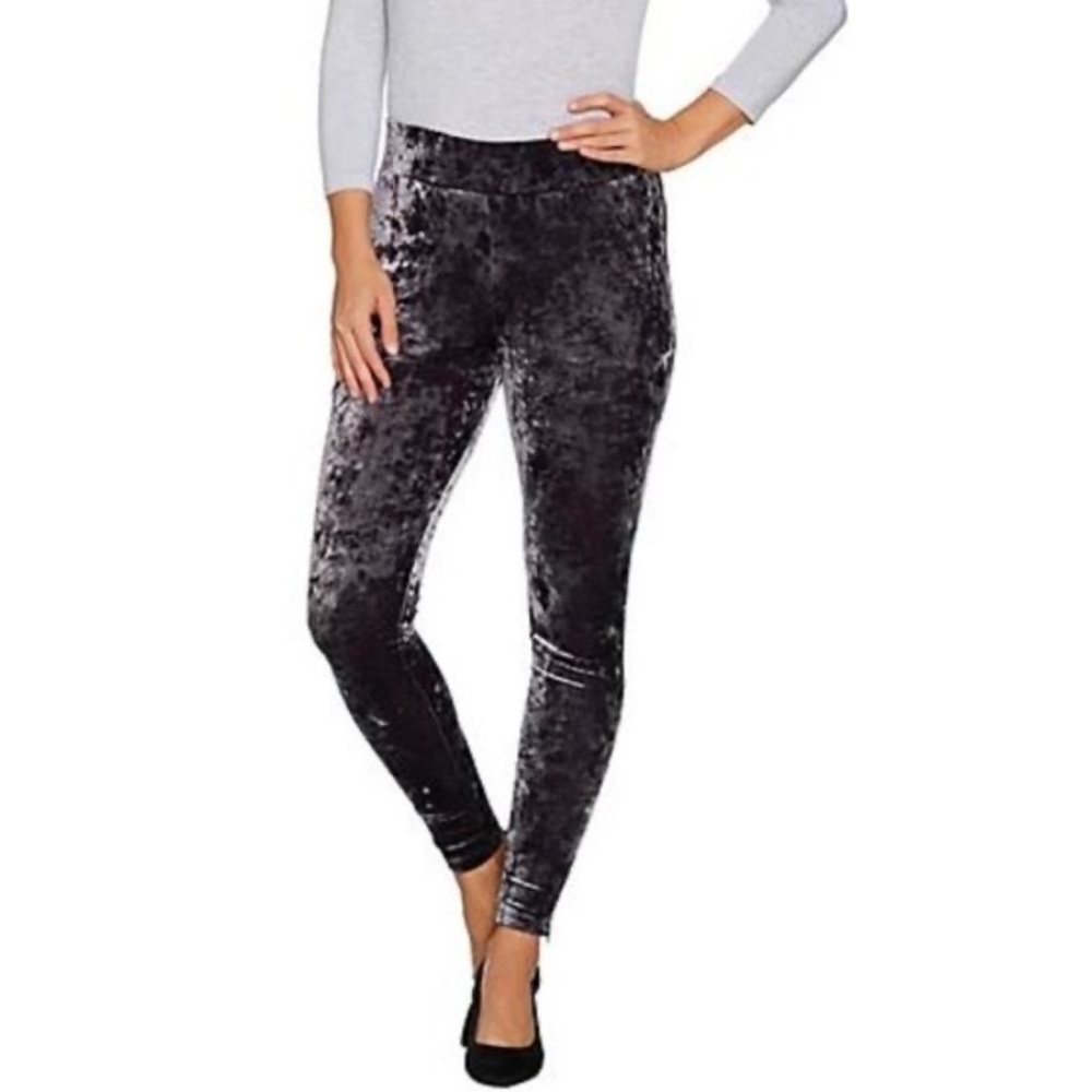 LOGO by Lori Goldstein Crushed Velvet Leggings
Size XL | 26” inseam